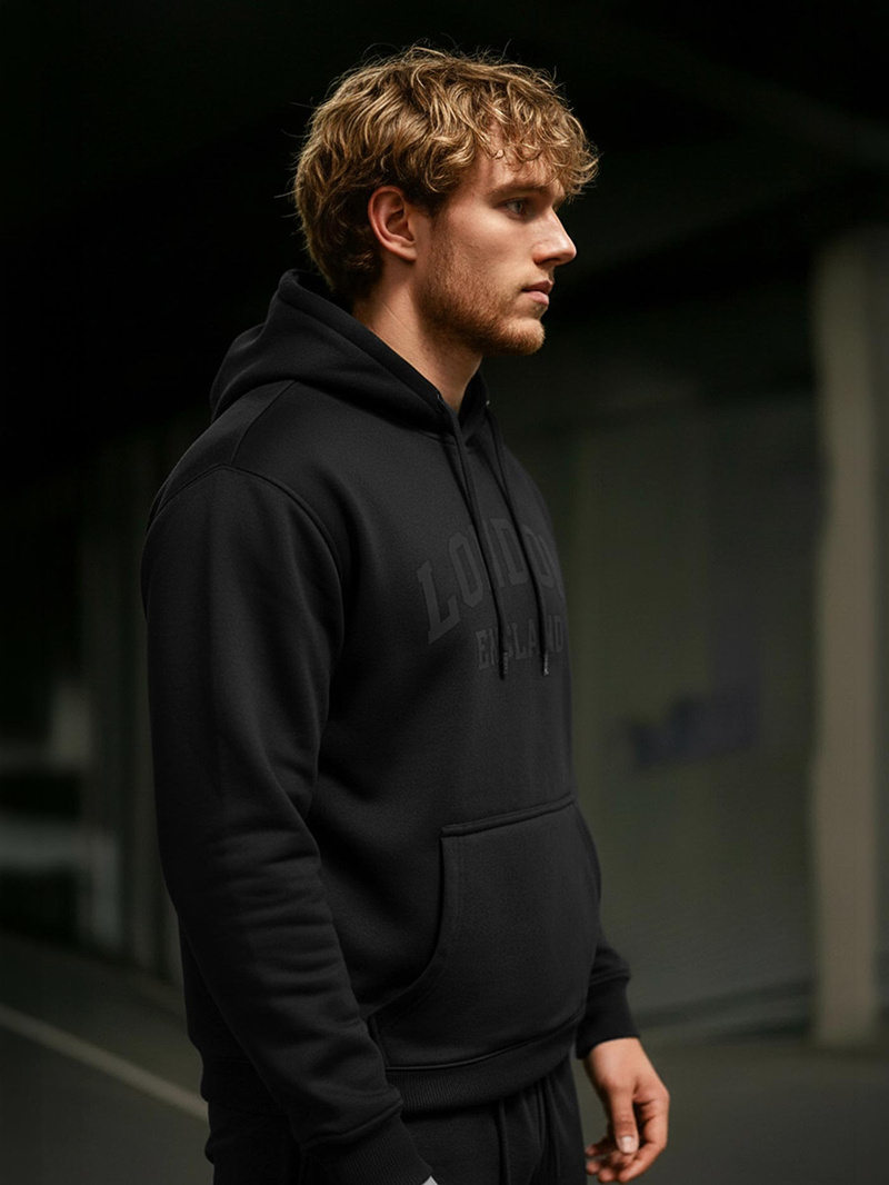 Мъжки суитшърт с качулка черен OZONEE JS/8B1986/3