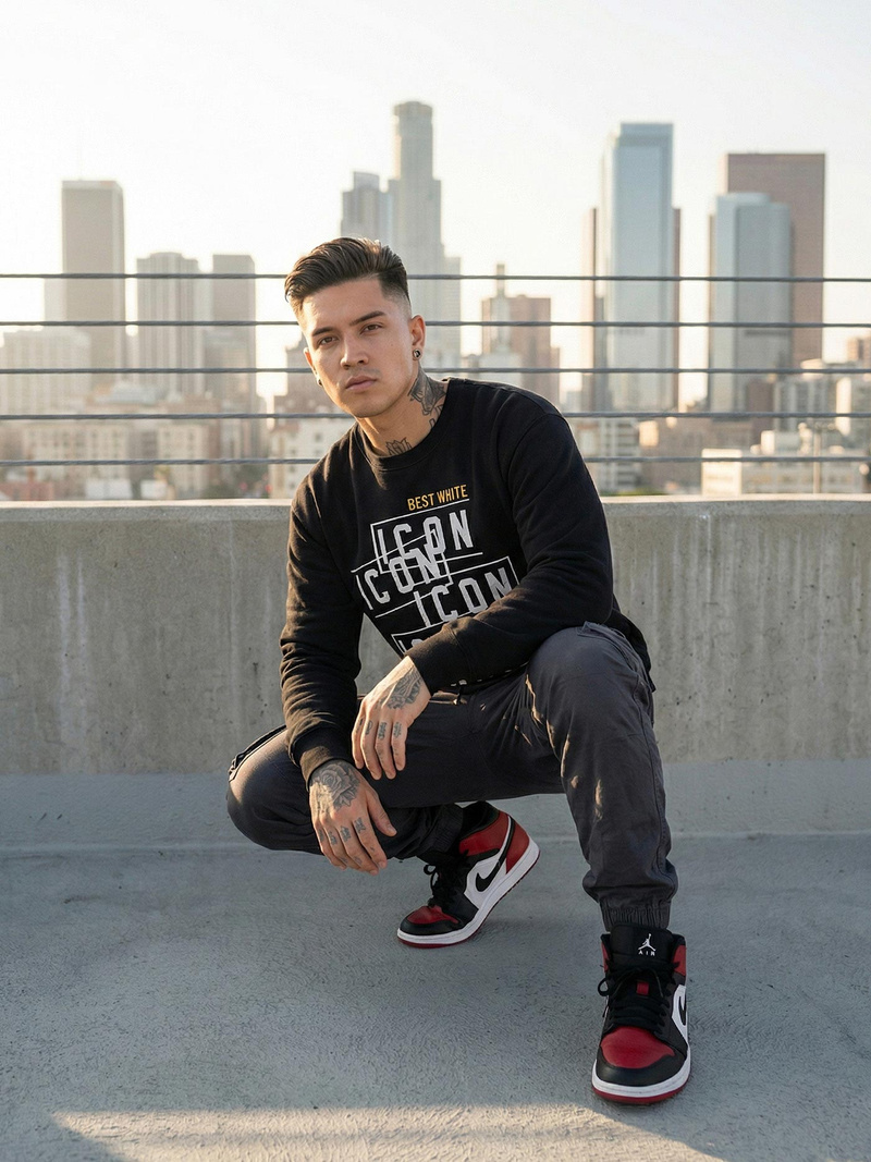 Мъжки суитшърт черен OZONEE JS/8B1763/3Z