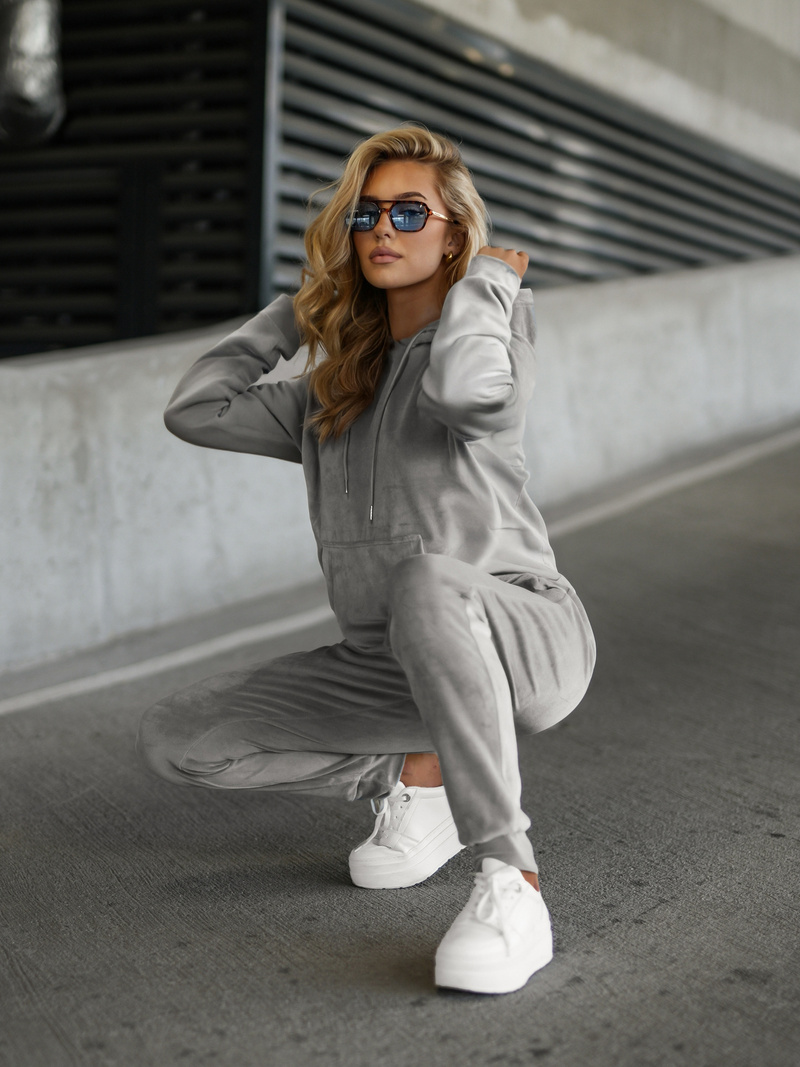 Дамска велурен спортен екип сив OZONEE JS/8C1301/2